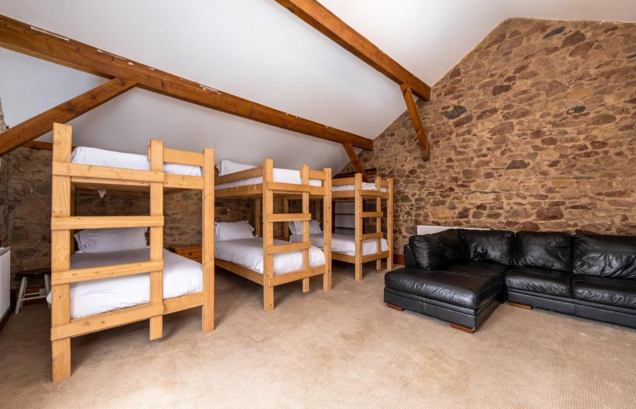 Muncaster Castle Coachman'S Quarters Bed and Breakfast Ravenglass Εξωτερικό φωτογραφία