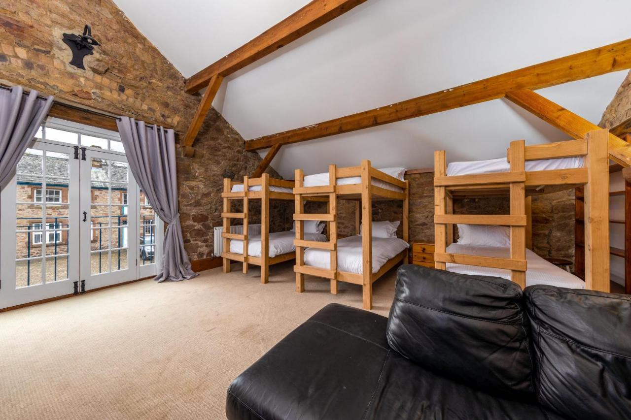 Muncaster Castle Coachman'S Quarters Bed and Breakfast Ravenglass Εξωτερικό φωτογραφία